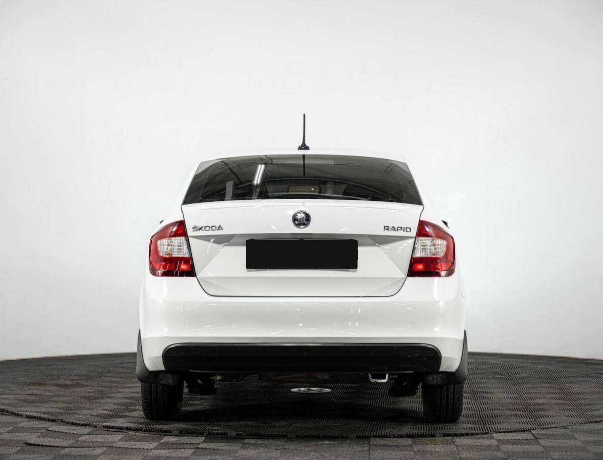 Купить Skoda Rapid, 2017, 157 992 км, фото №5