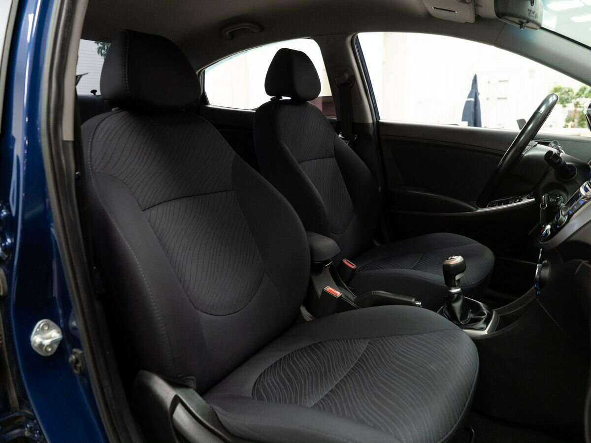 Купить Hyundai Solaris, 2015, 146 990 км, фото №9