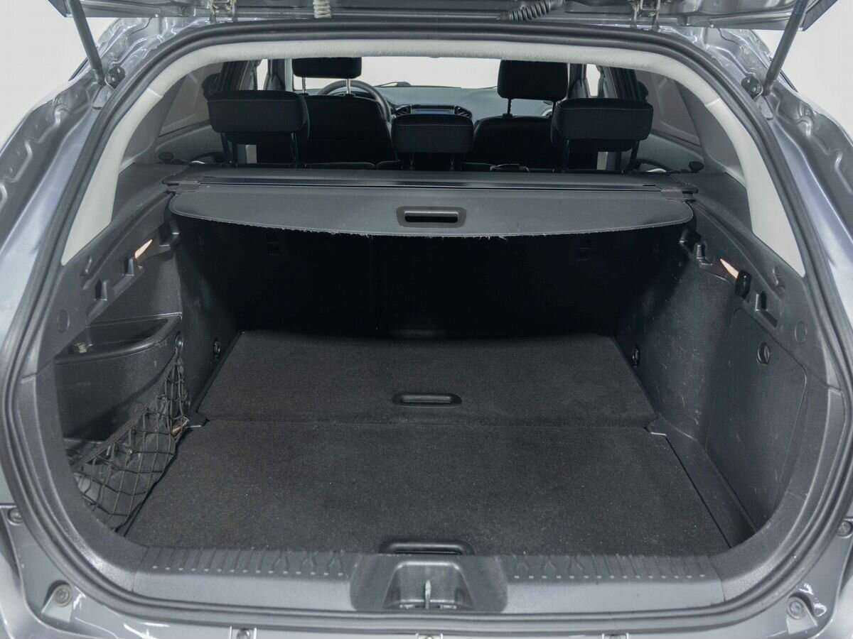 Купить Lada (ВАЗ) Vesta SW Cross, 2019, 88 754 км, фото №25