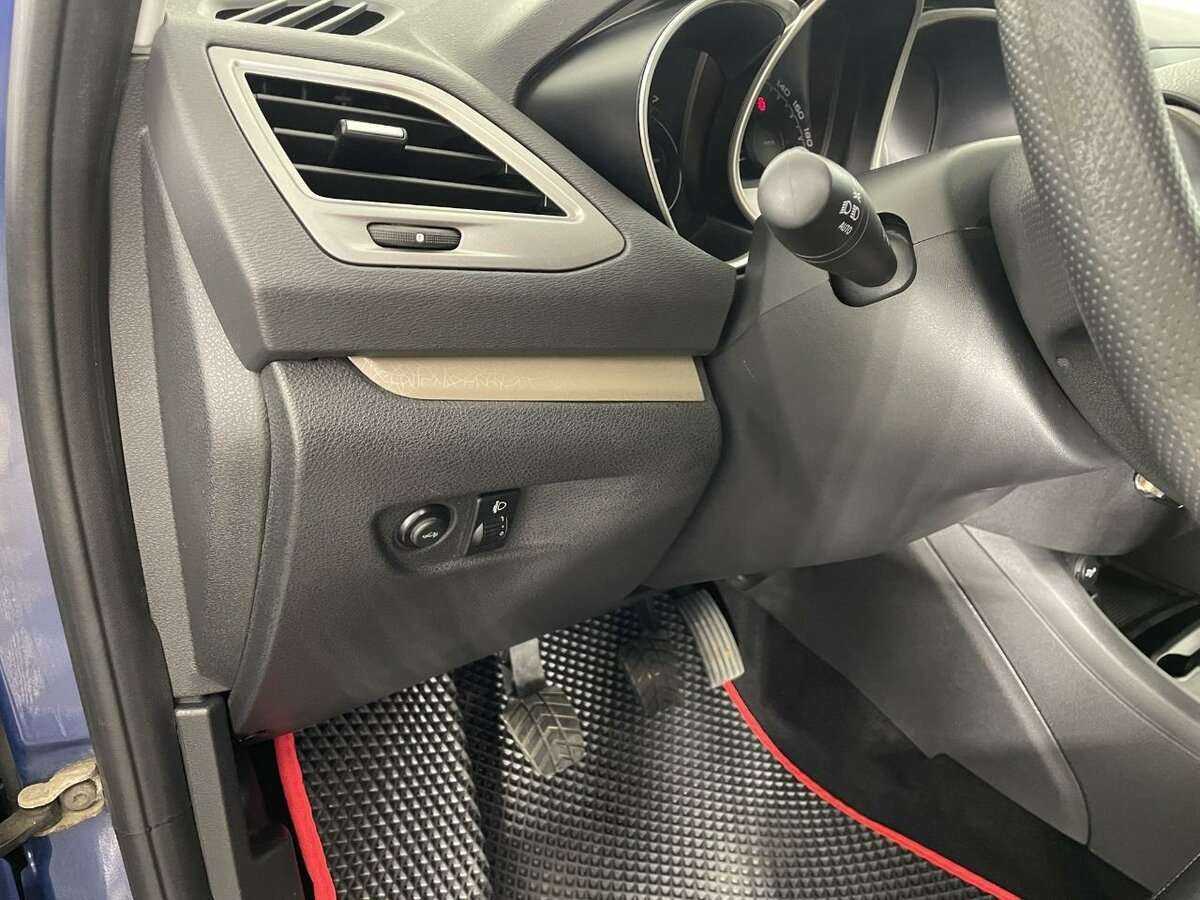 Купить Lada (ВАЗ) Vesta, 2017, 114 294 км, фото №9