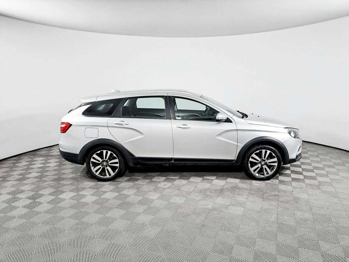 Купить Lada (ВАЗ) Vesta SW Cross, 2019, 101 038 км, фото №4