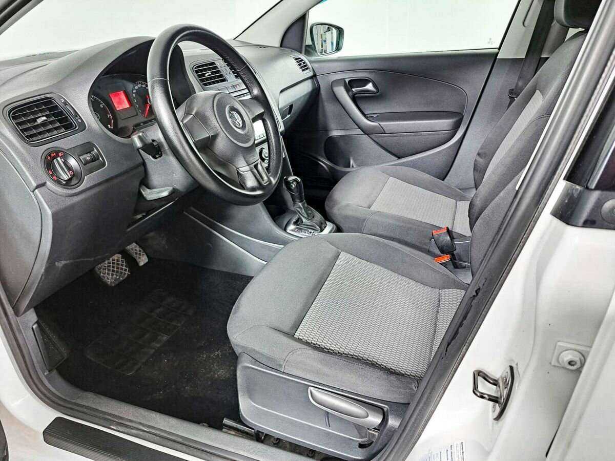 Купить Volkswagen Polo, 2012, 208 516 км, фото №13