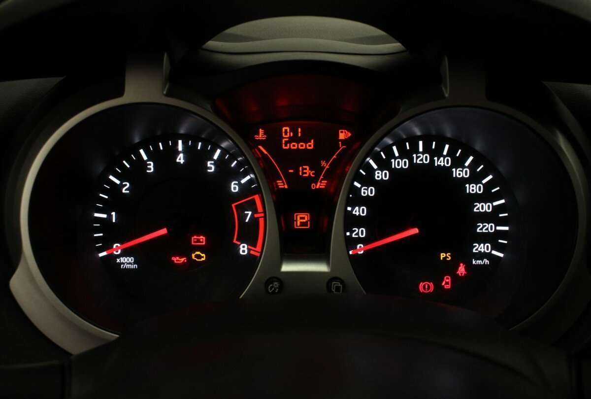 Купить Nissan Juke, 2012, 110 000 км, фото №8