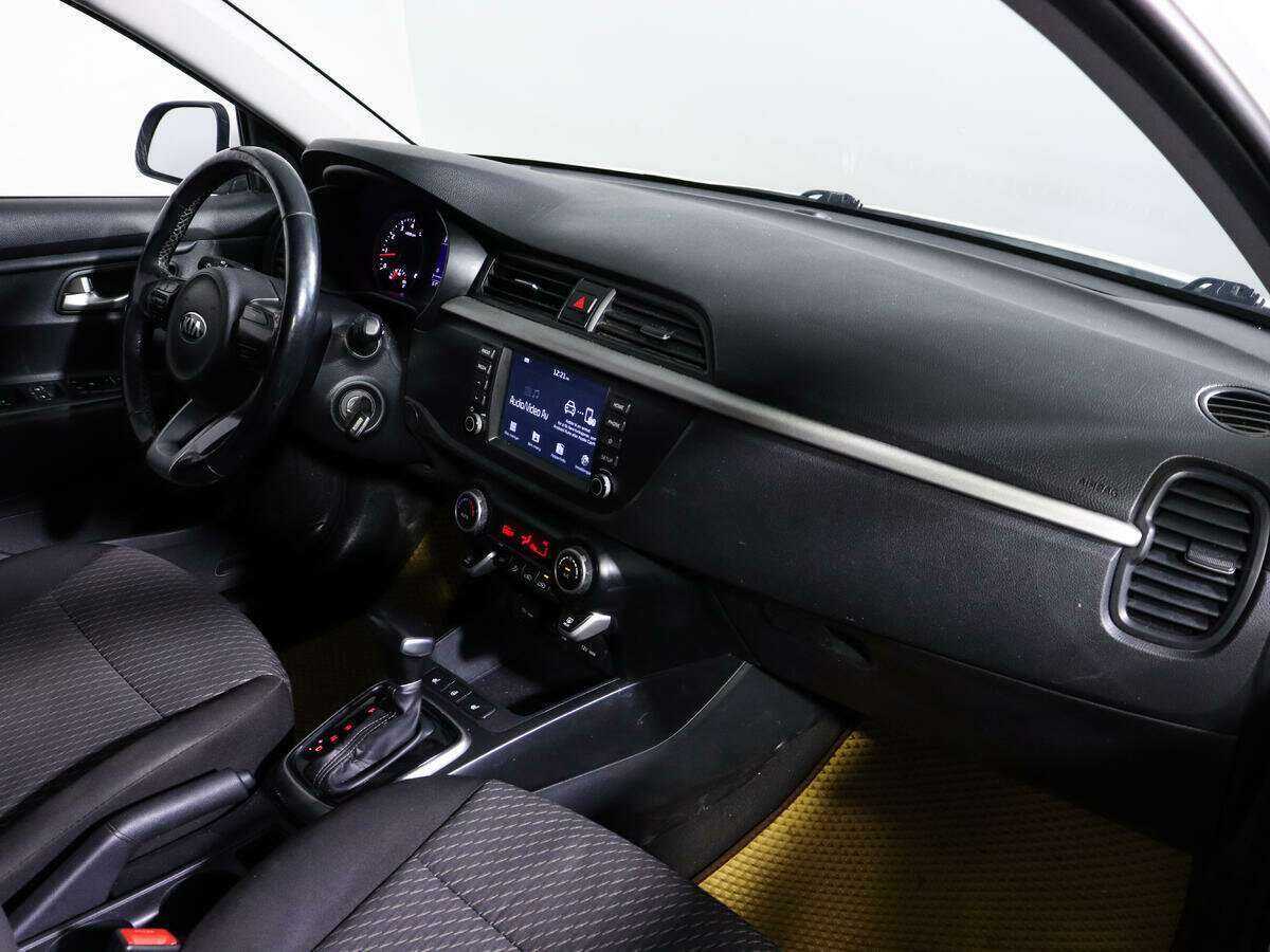 Купить Kia Rio X-Line, 2018, 105 349 км, фото №8