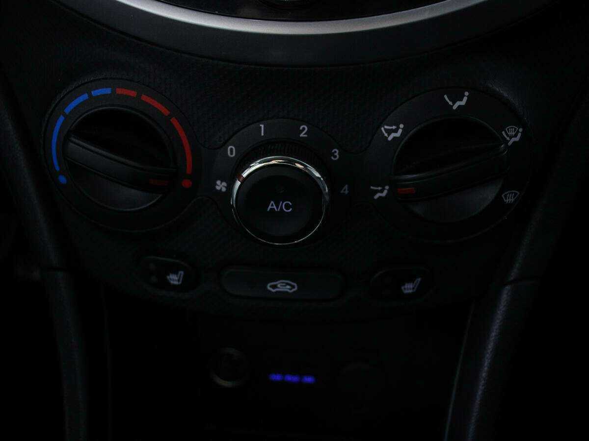 Купить Hyundai Solaris, 2012, 92 300 км, фото №12