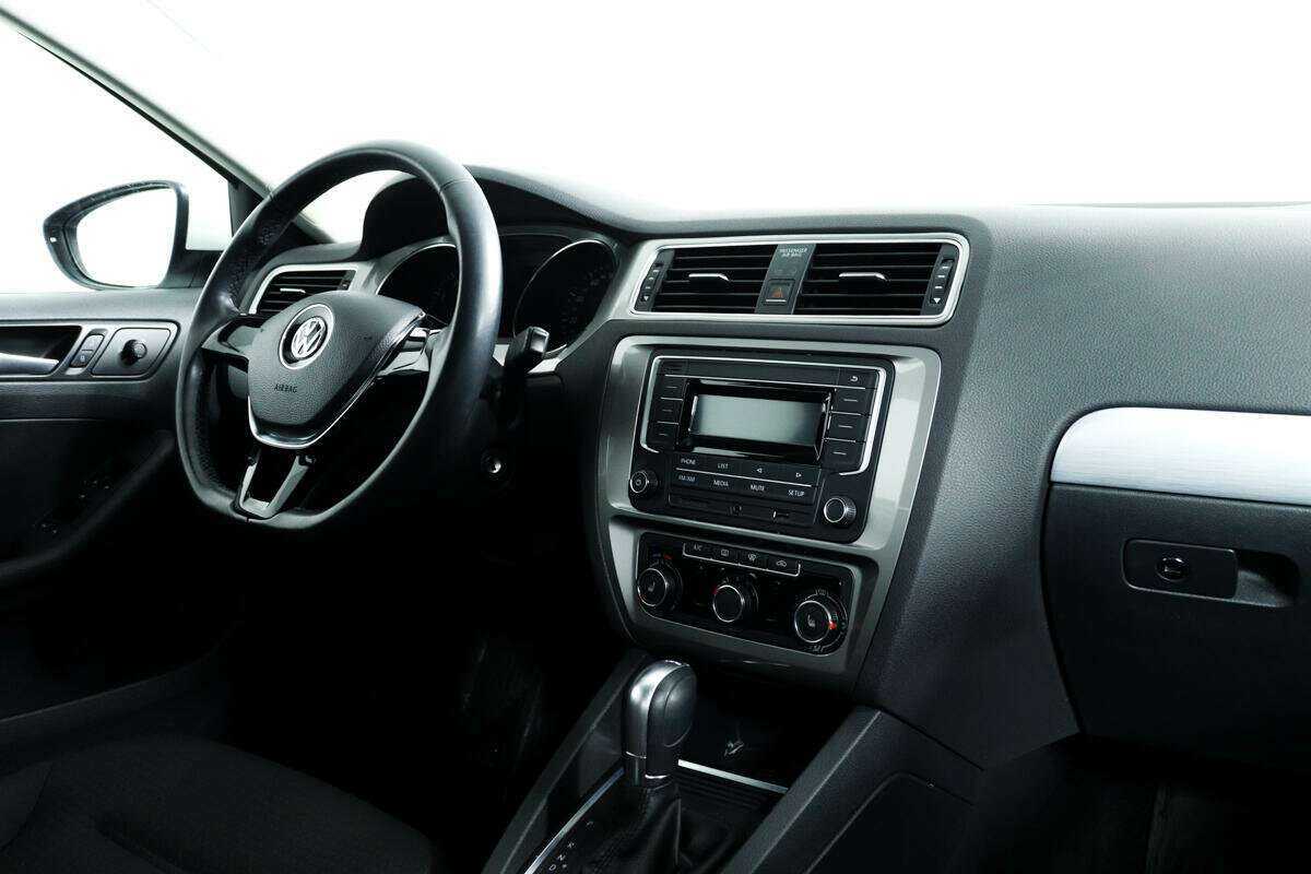 Купить Volkswagen Jetta, 2018, 29 985 км, фото №9