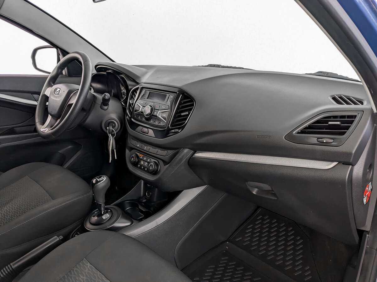 Купить Lada (ВАЗ) Vesta, 2017, 90 000 км, фото №9