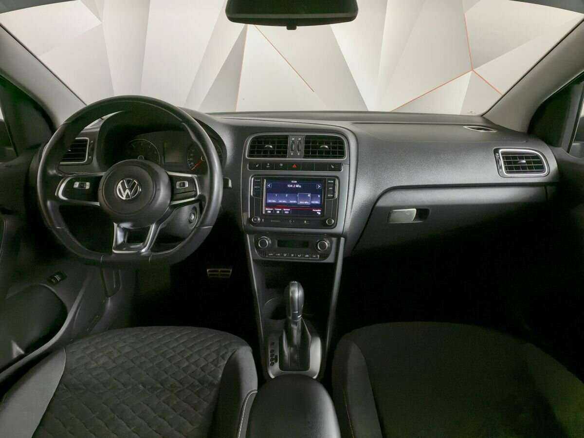 Купить Volkswagen Polo, 2018, 53 964 км, фото №10