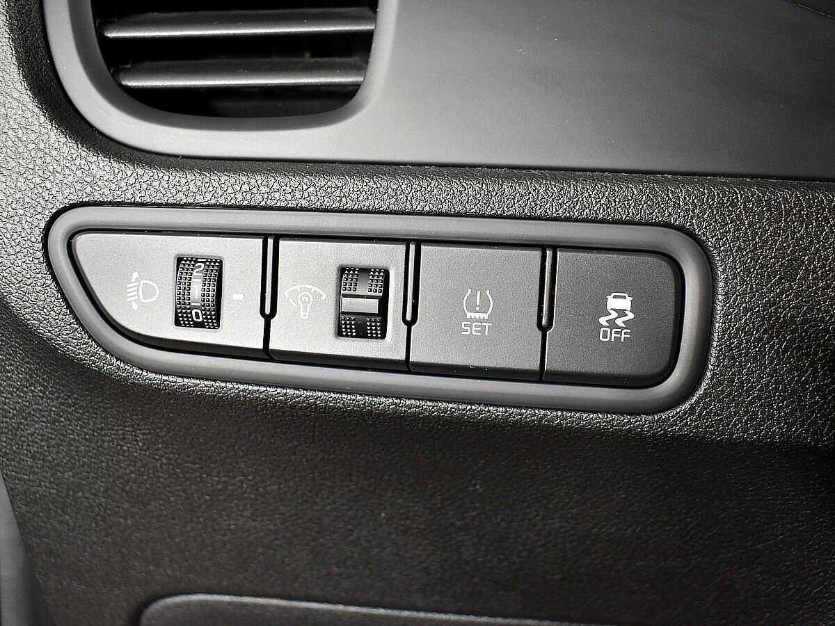 Купить Kia Rio X-Line, 2018, 23 458 км, фото №16