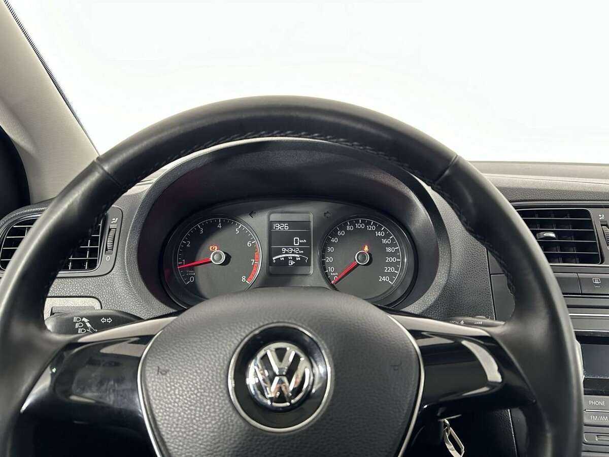 Купить Volkswagen Polo, 2016, 94 342 км, фото №11