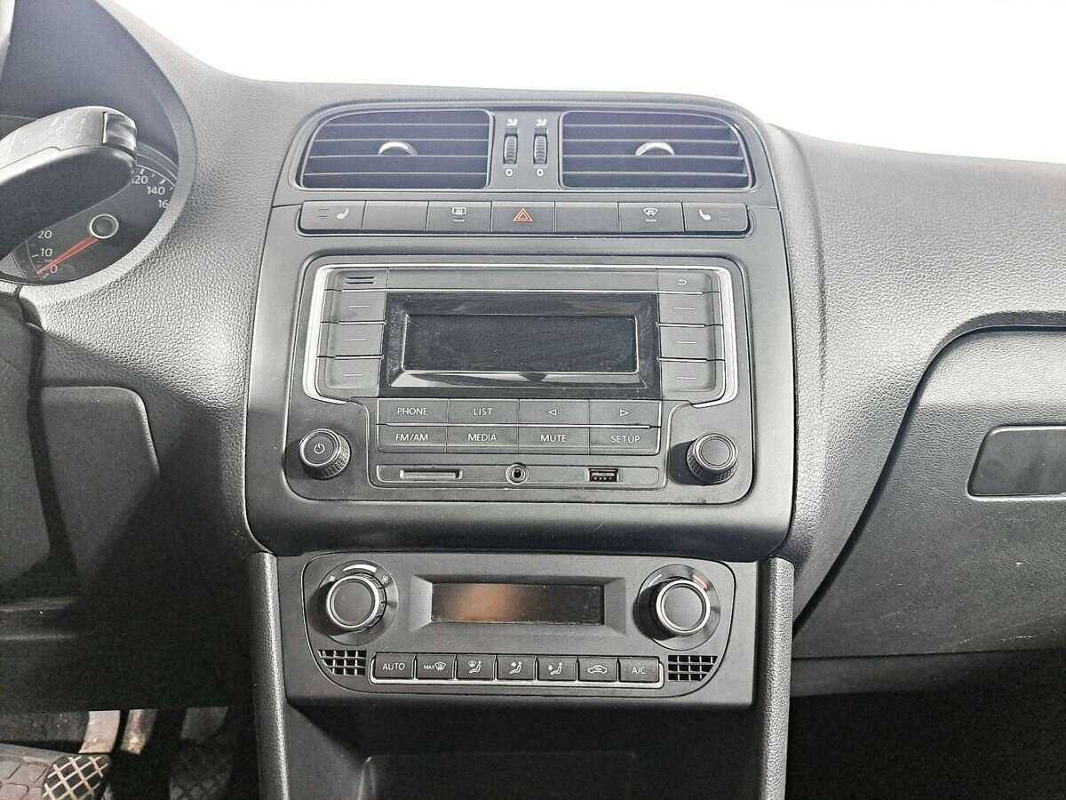 Купить Volkswagen Polo, 2016, 97 000 км, фото №13