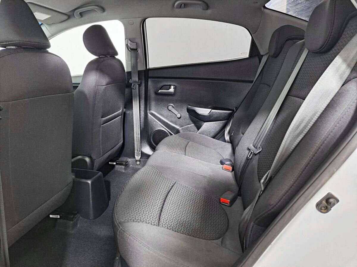 Купить Kia Rio, 2016, 66 331 км, фото №10