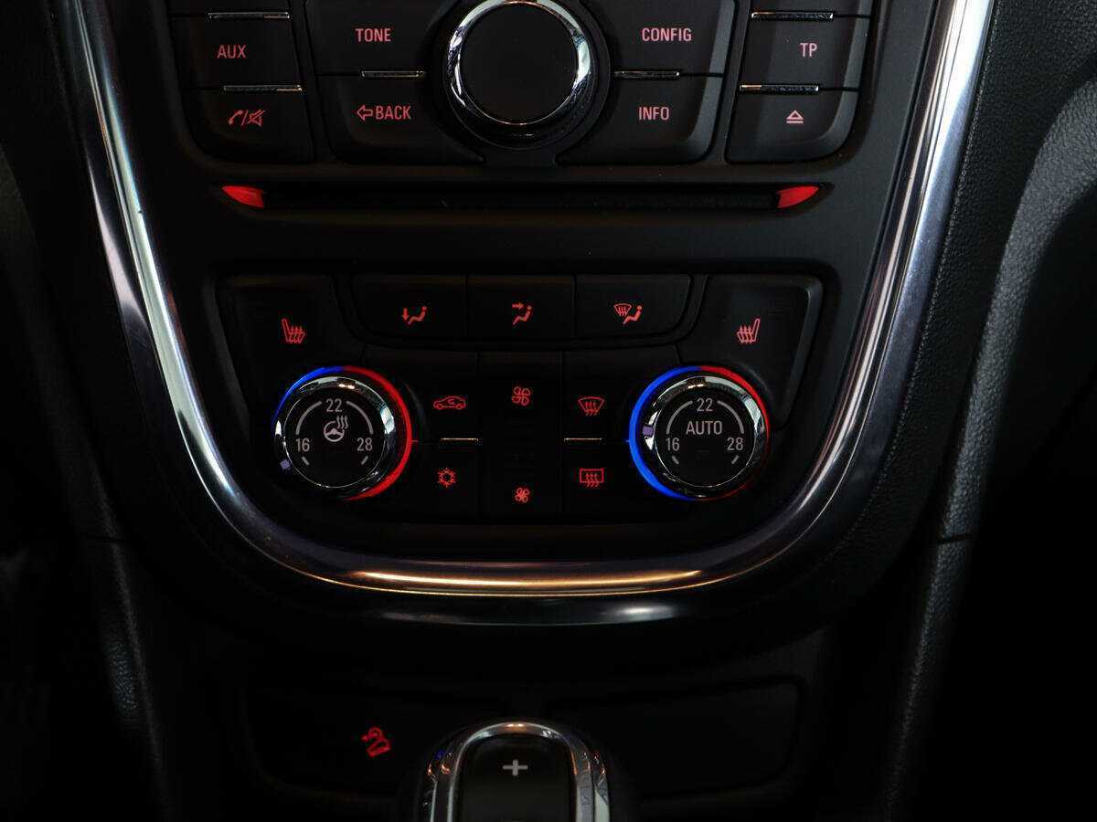 Купить Opel Mokka, 2012, 74 236 км, фото №16