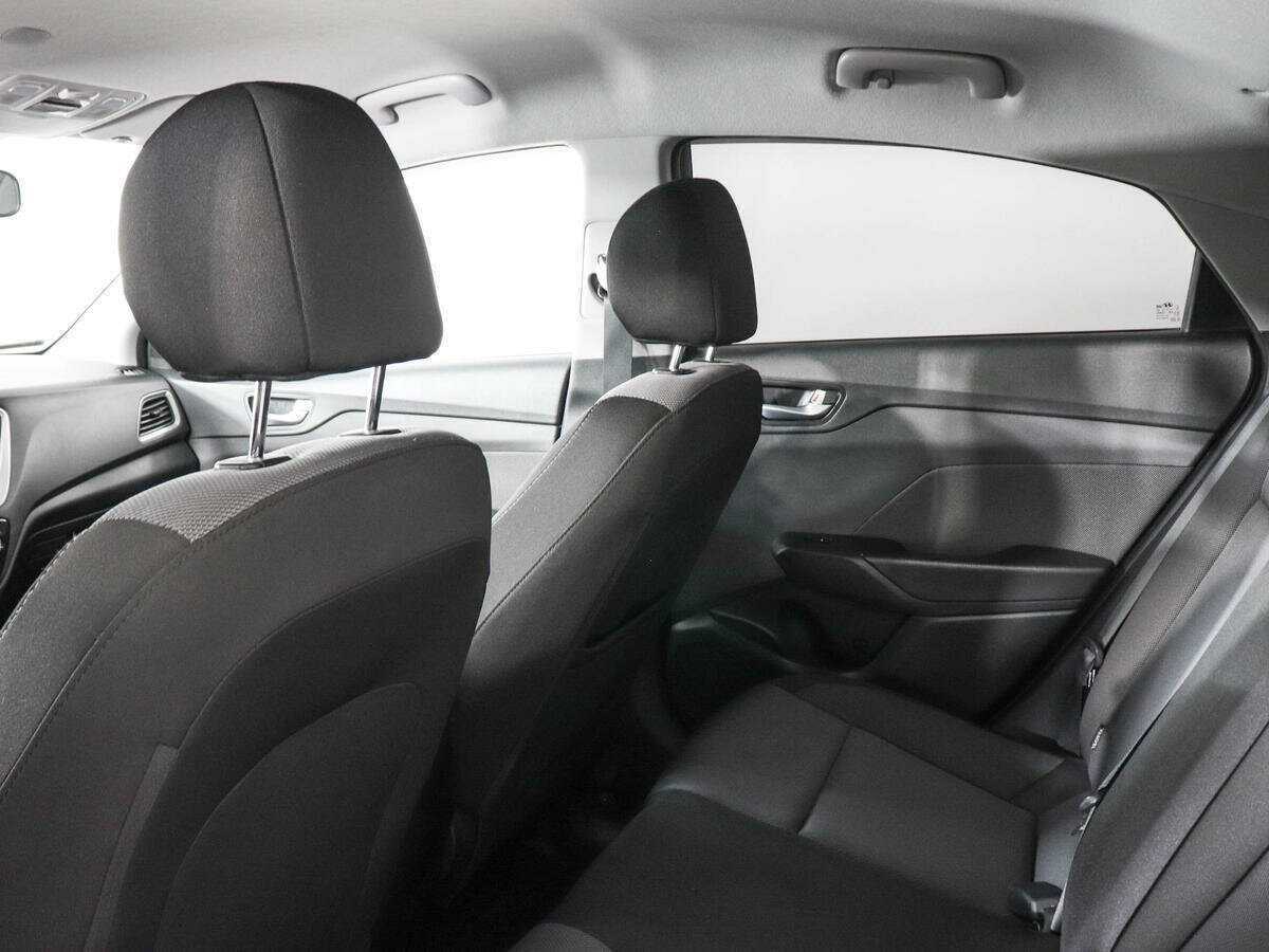 Купить Hyundai Solaris, 2018, 62 000 км, фото №12