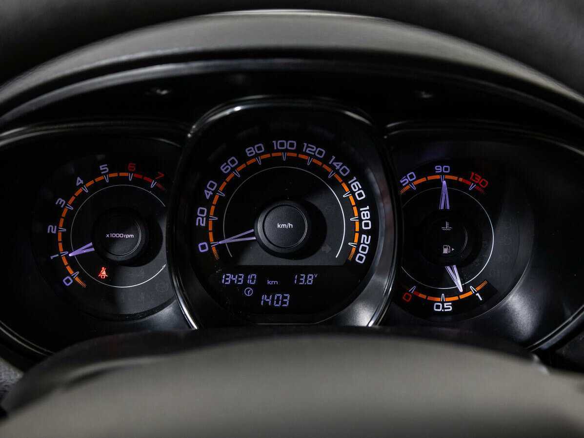 Купить Lada (ВАЗ) Vesta, 2017, 134 308 км, фото №12