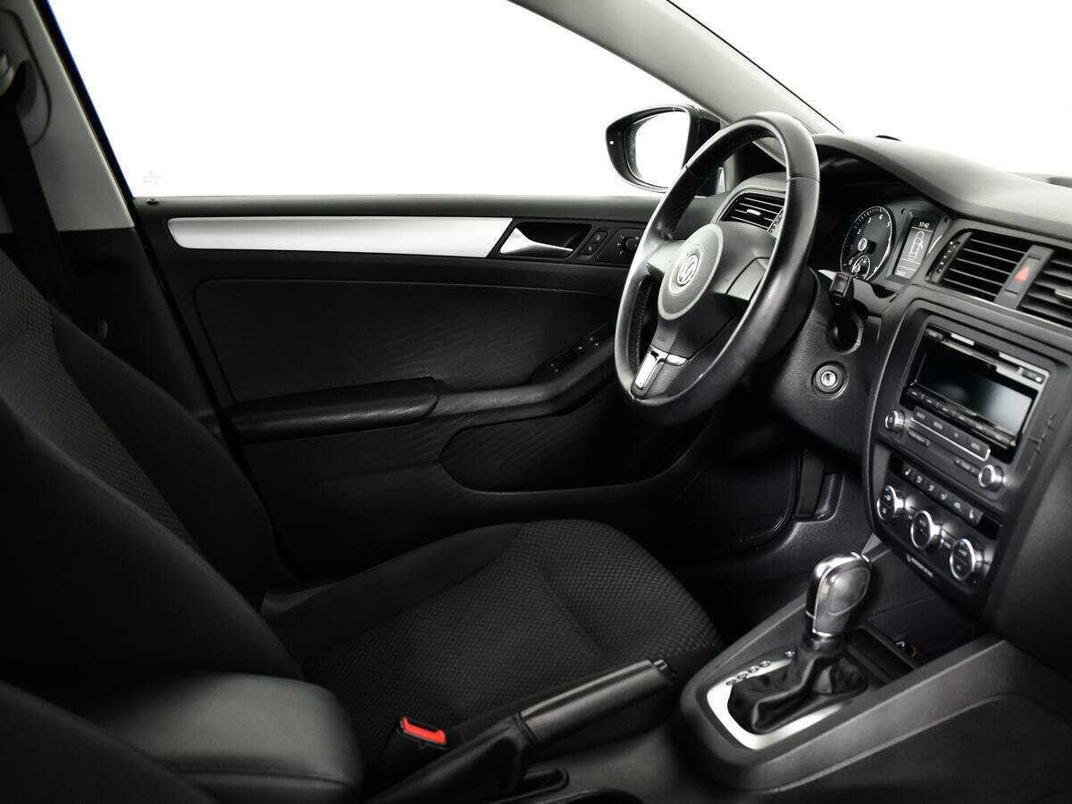 Купить Volkswagen Jetta, 2013, 132 420 км, фото №9