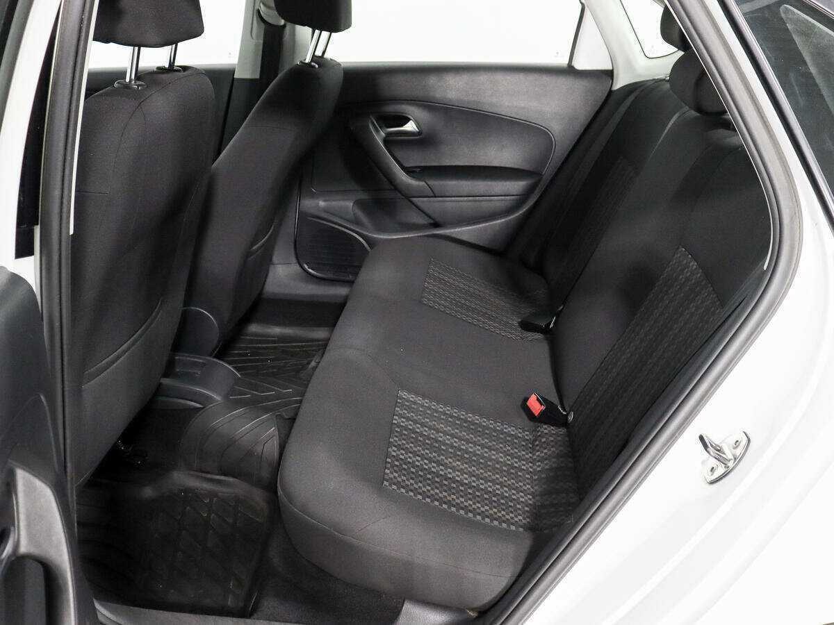 Купить Volkswagen Polo, 2018, 220 998 км, фото №8