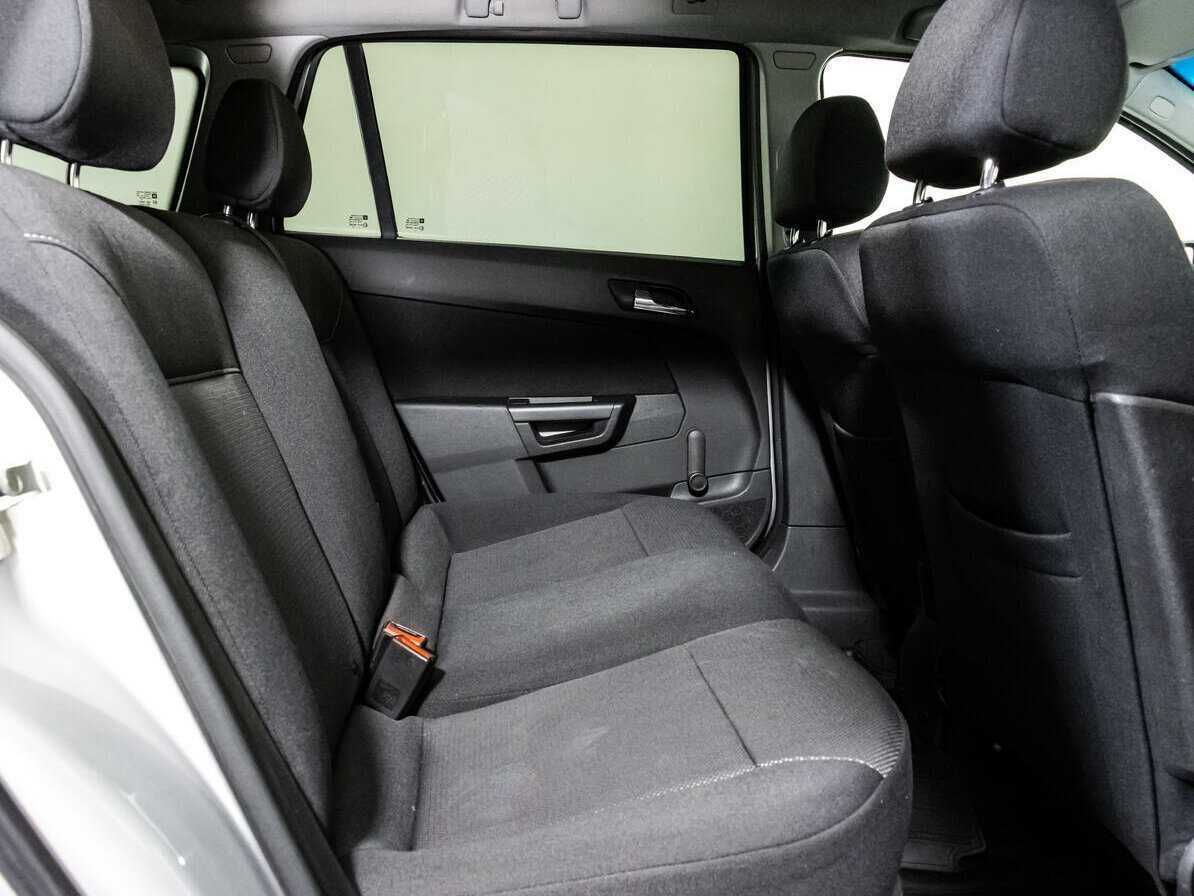 Купить Opel Astra, 2012, 238 219 км, фото №15