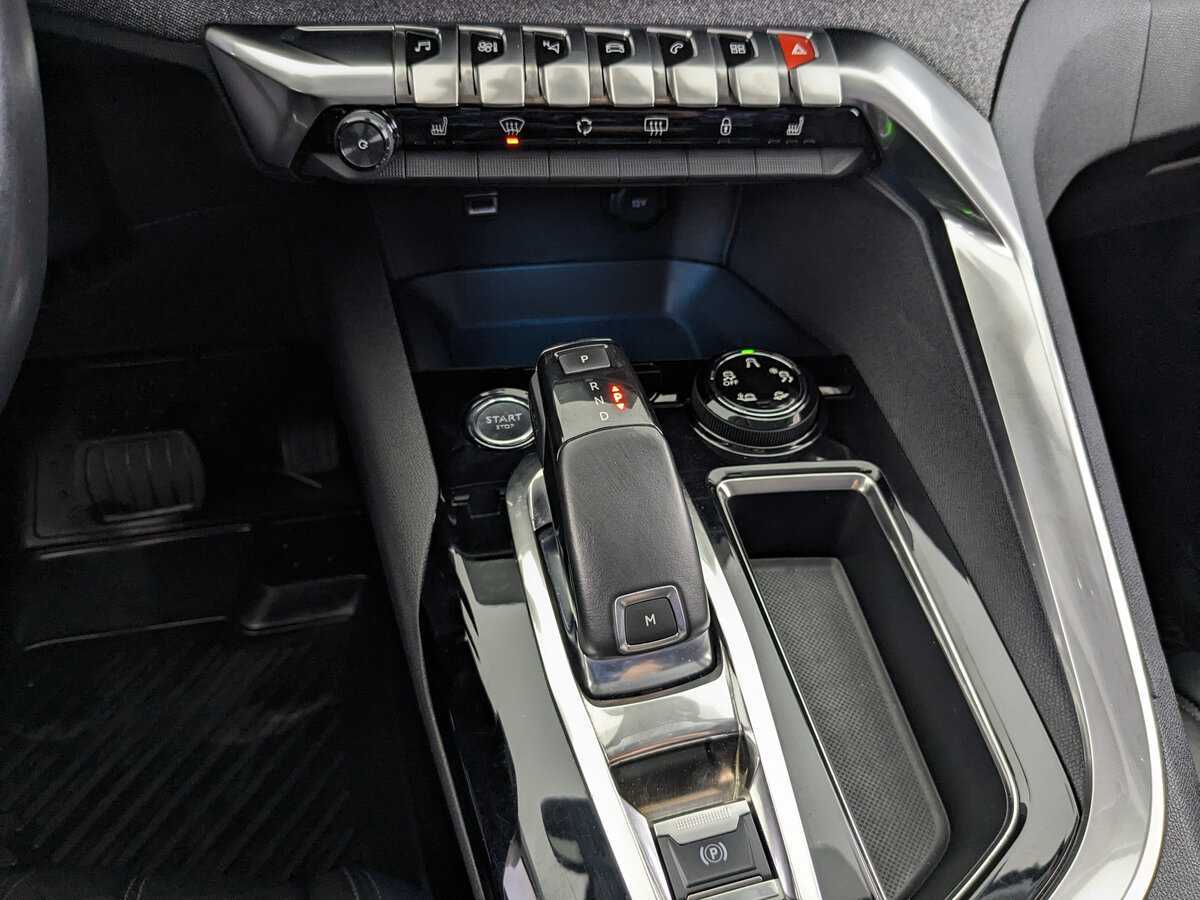 Купить Peugeot 3008, 2017, 91 000 км, фото №21