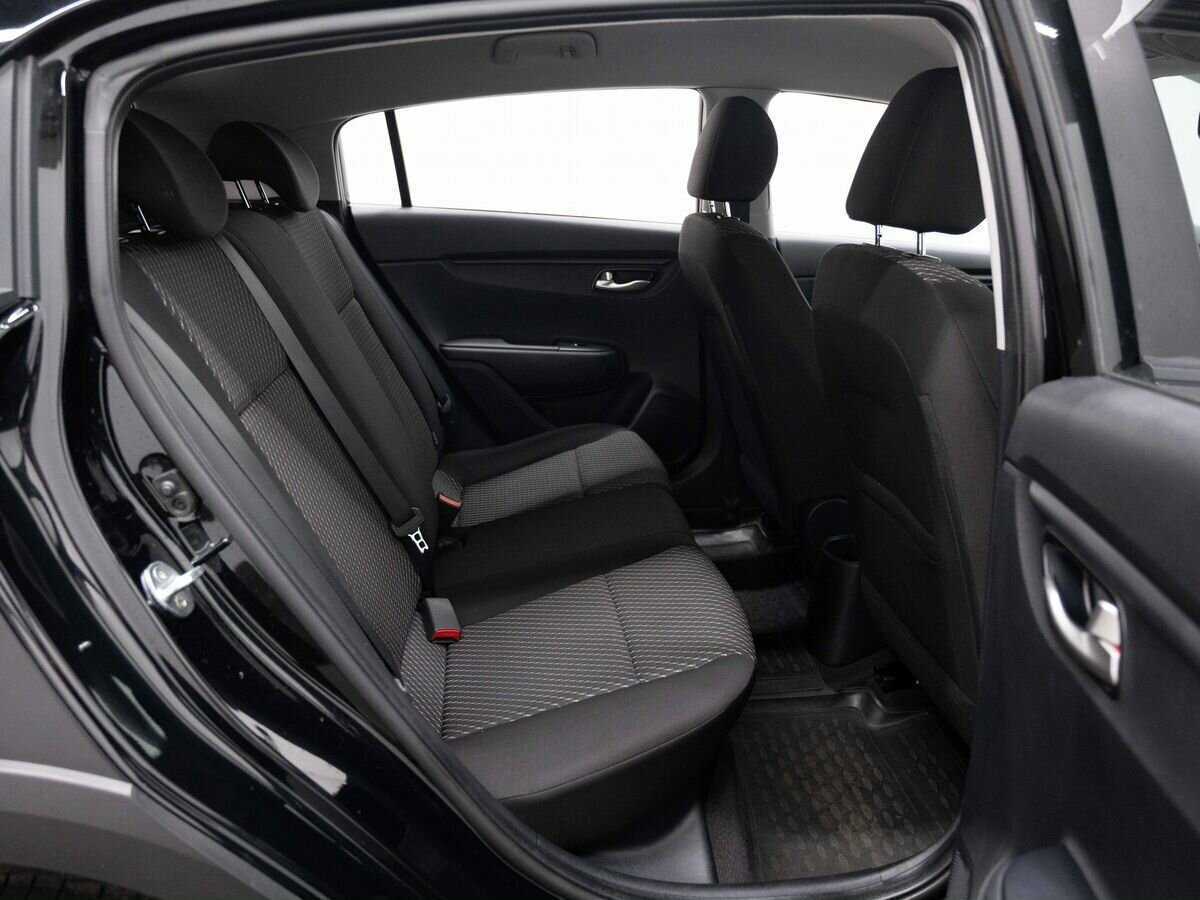 Купить Kia Rio X-Line, 2018, 141 525 км, фото №10