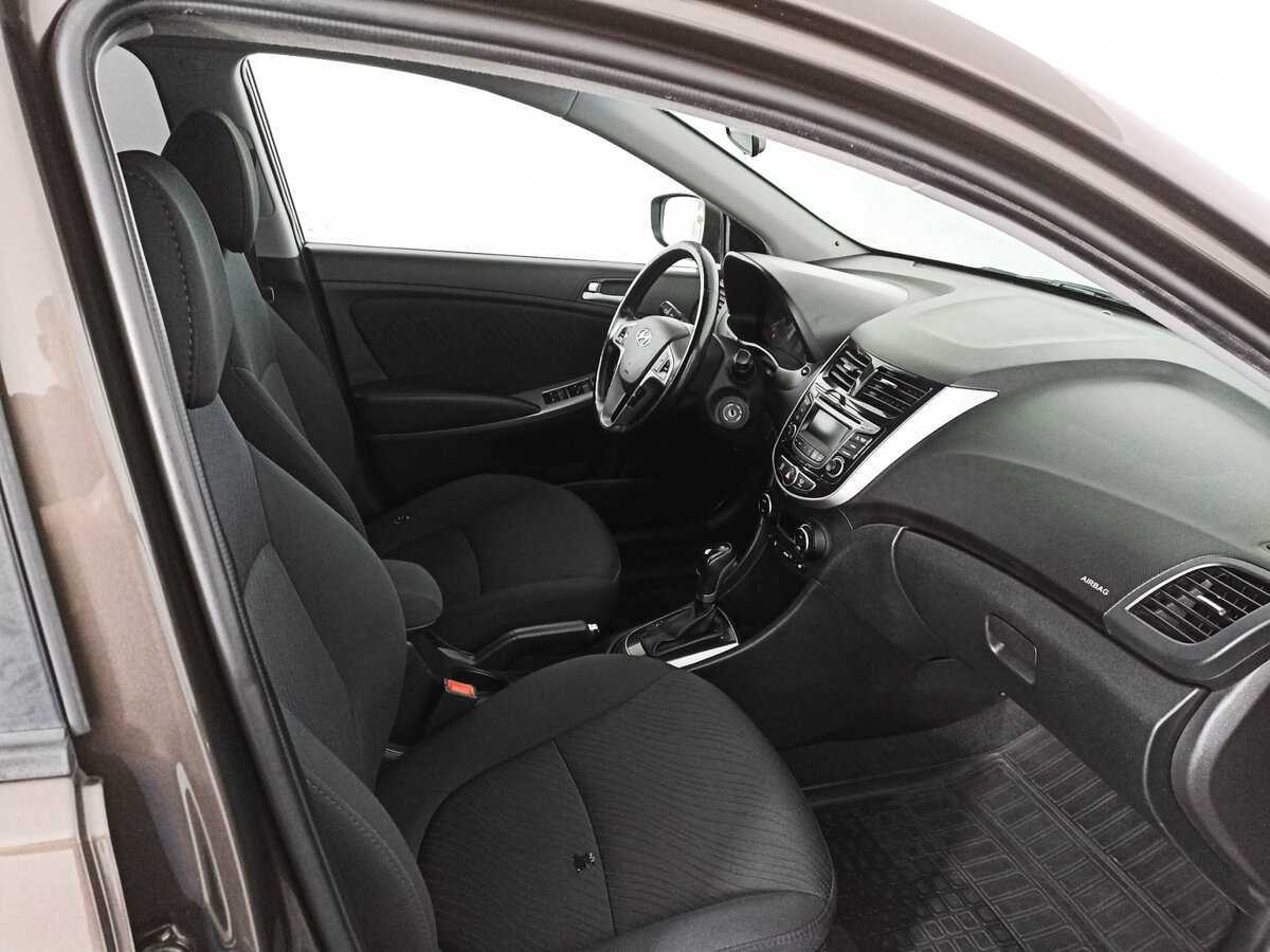 Купить Hyundai Solaris, 2015, 70 454 км, фото №8