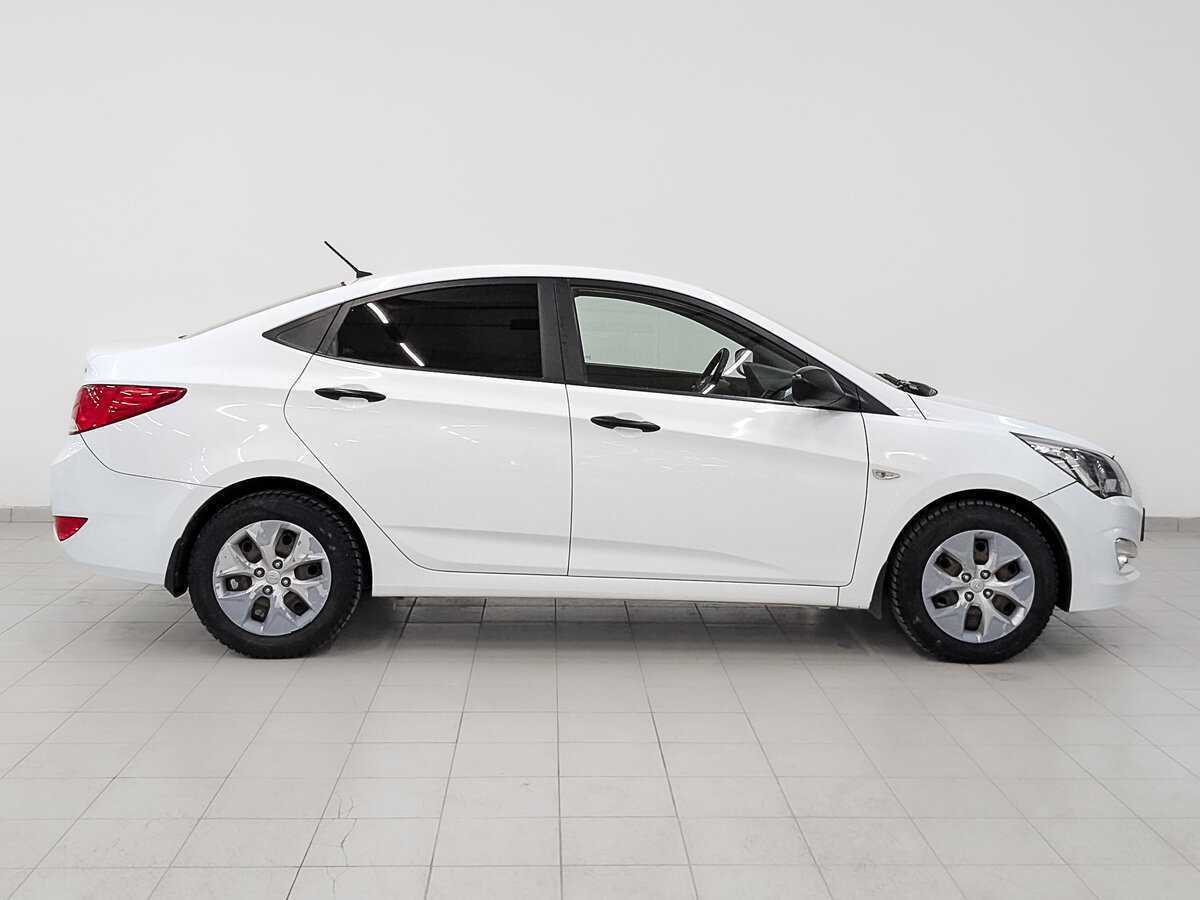 Купить Hyundai Solaris, 2015, 90 379 км, фото №4