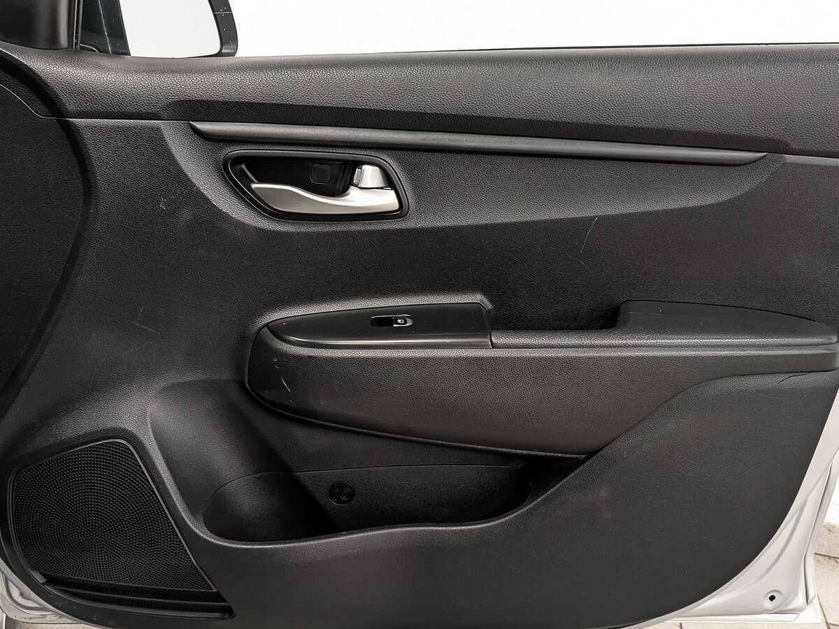 Купить Kia Rio X-Line, 2020, 213 437 км, фото №25