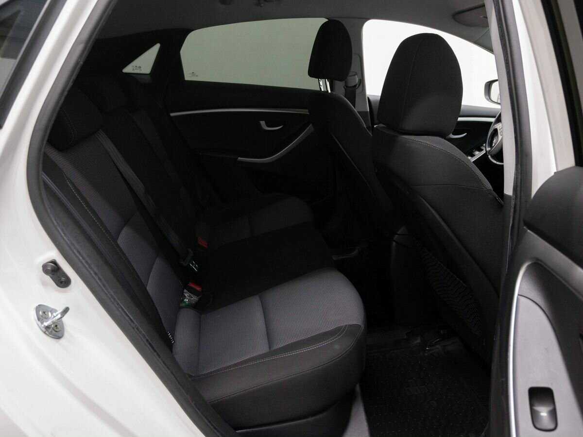 Купить Hyundai i30, 2013, 177 420 км, фото №10