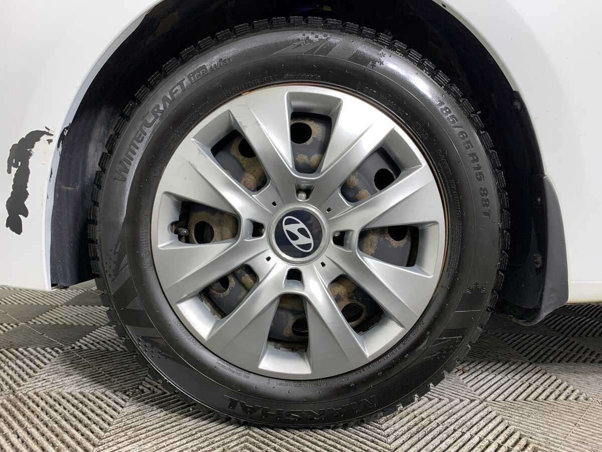 Купить Hyundai Solaris, 2016, 83 205 км, фото №9