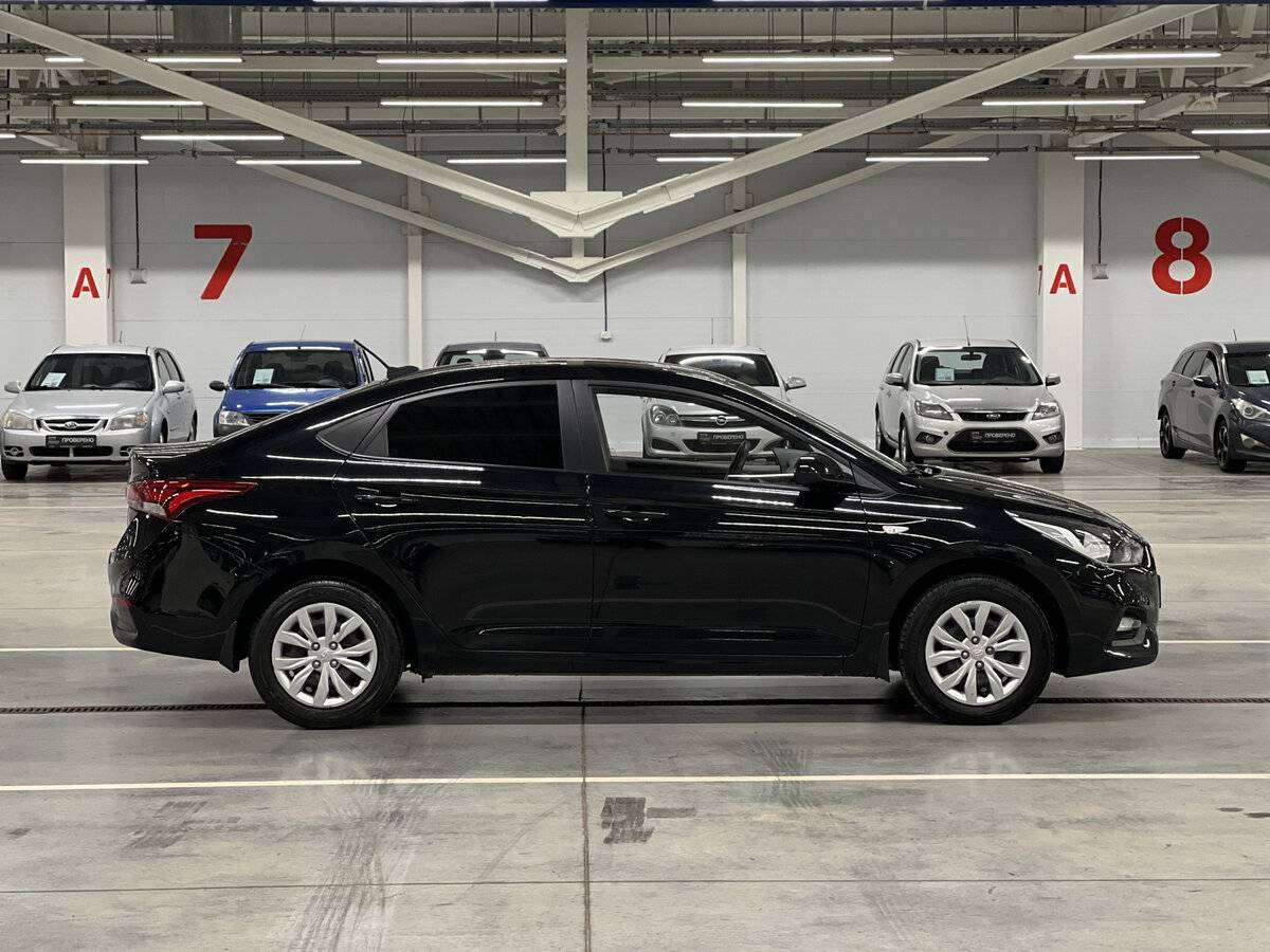 Купить Hyundai Solaris, 2017, 88 195 км, фото №4