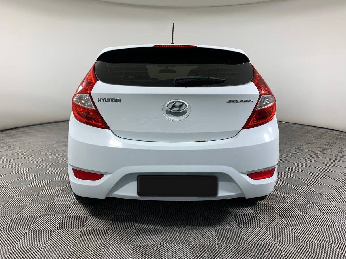 Купить Hyundai Solaris, 2013, 236 946 км, фото №6
