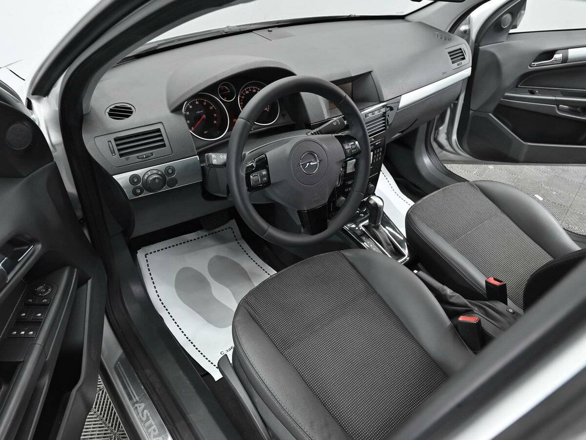 Купить Opel Astra, 2012, 182 000 км, фото №7