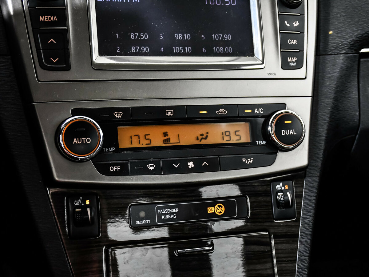 Купить Toyota Avensis III Рестайлинг, 2012, 246 856 км, фото №17