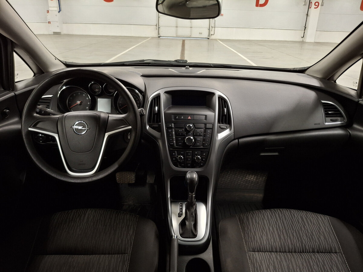 Купить Opel Astra J Рестайлинг, 2013, 173 682 км, фото №14