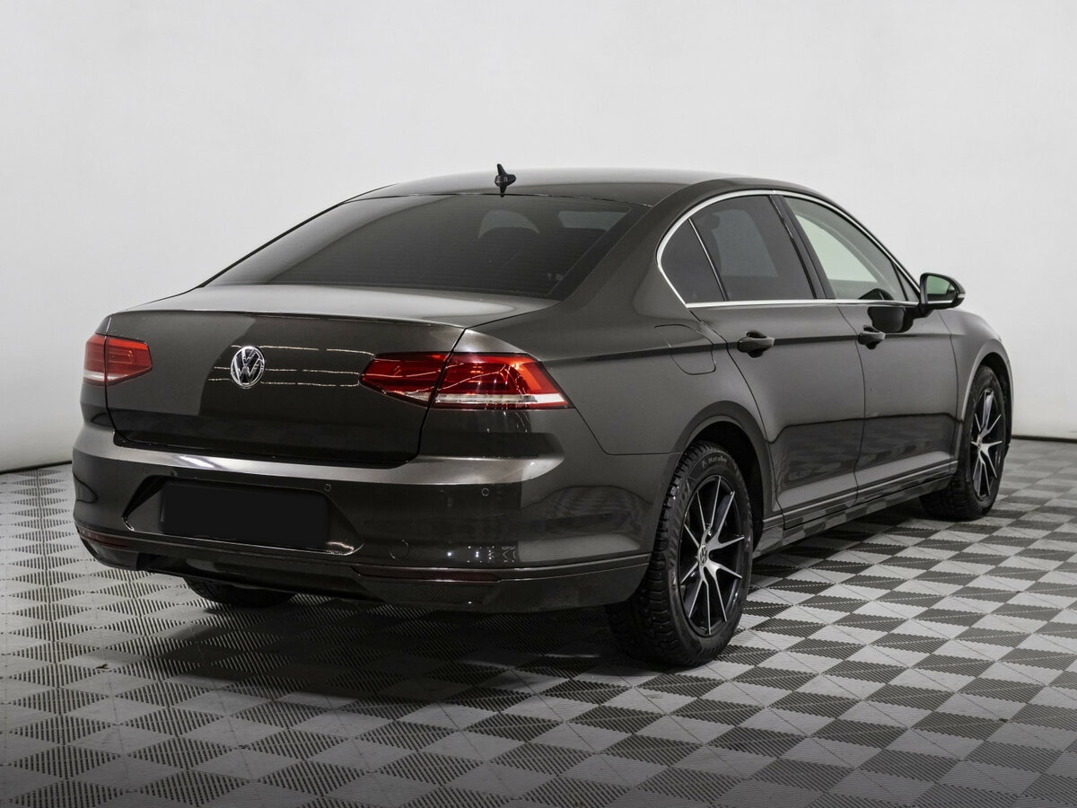 Купить Volkswagen Passat B8, 2017, 152 451 км, фото №4